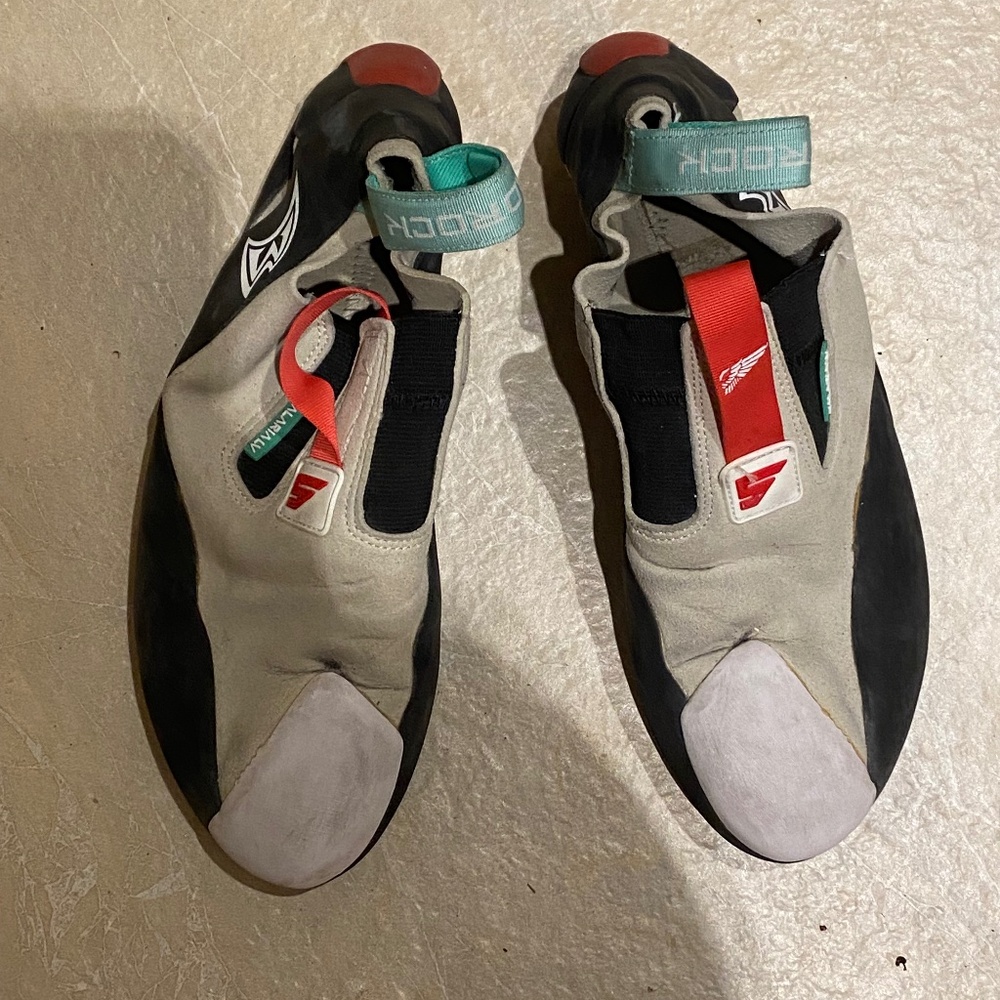 Mad rock talaria low volume men’s size 9.5 climbing shoes